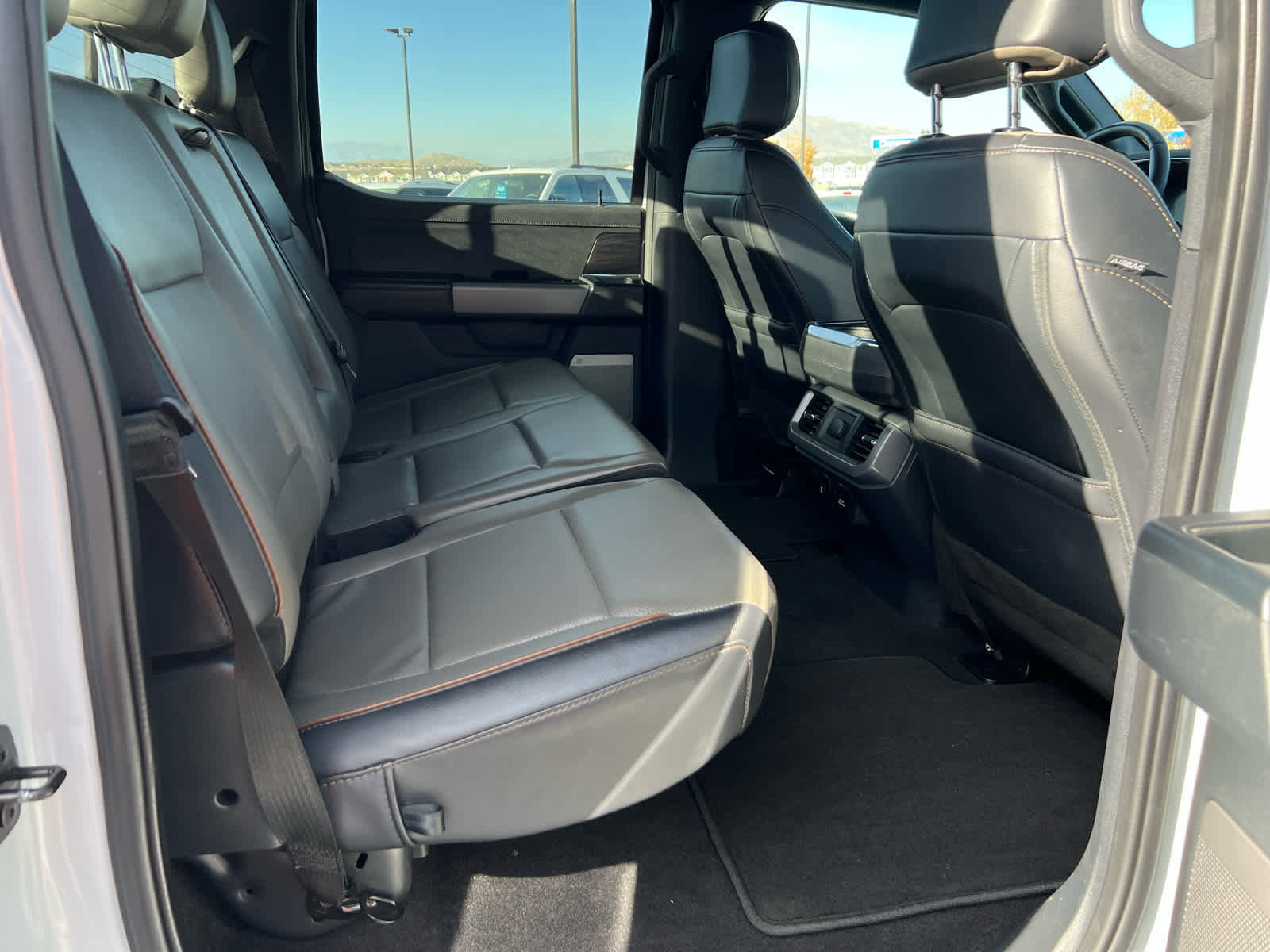 Certified 2025 Ford F150 Lariat w/ FX4 Off-Road Package image 22