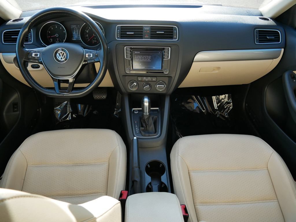 Used 2017 Volkswagen Jetta SE FWD image 13