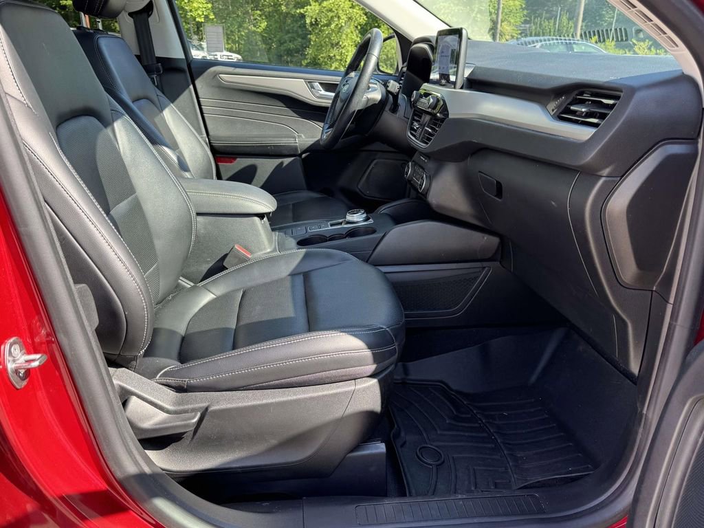 Certified 2021 Ford Escape SEL w/ Technology Package AWD/4WD image 14