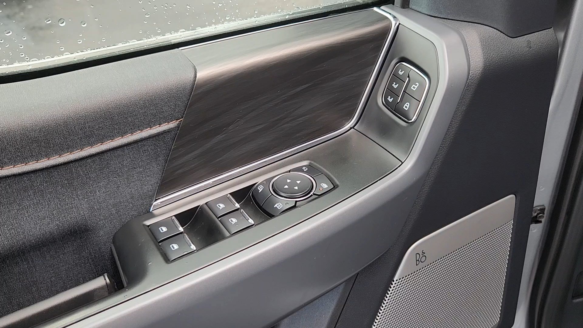 Certified 2025 Ford F150 Lariat AWD/4WD image 8
