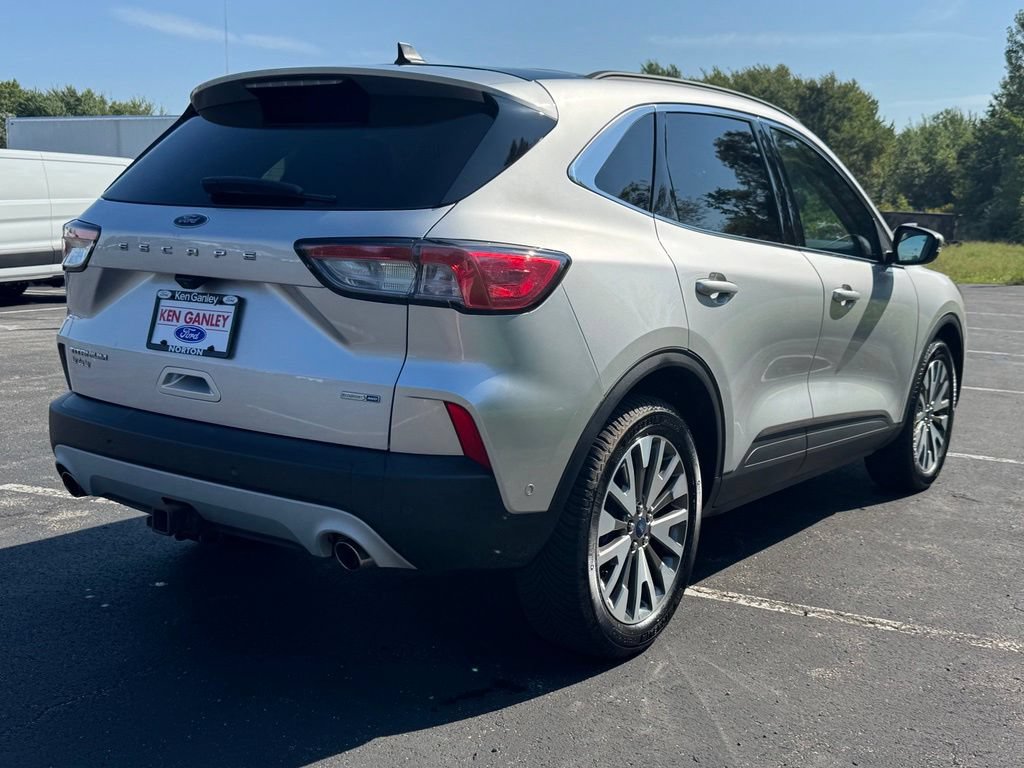 Certified 2020 Ford Escape Titanium AWD/4WD image 9