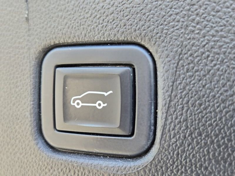 Used 2022 Chevrolet Blazer LT w/ Redline Edition FWD image 17