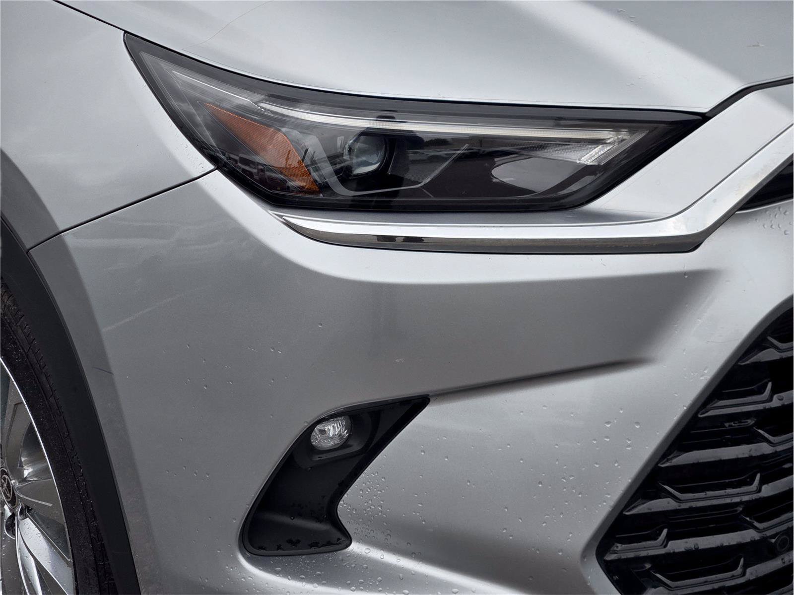 Used 2024 Toyota Grand Highlander AWD image 10