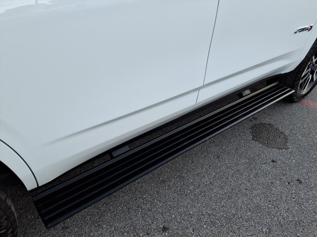 Used 2024 GMC Yukon AT4 w/ AT4 Premium Plus Package image 14