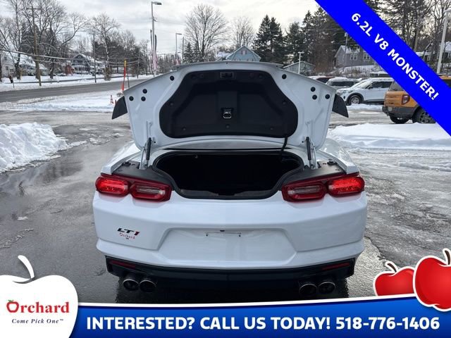 Used 2021 Chevrolet Camaro LT w/ Technology Package image 9