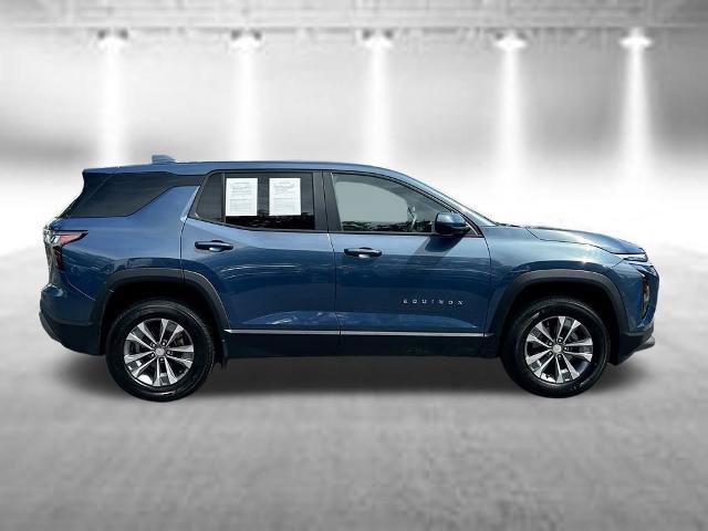Used 2026 Chevrolet Equinox LT FWD image 4
