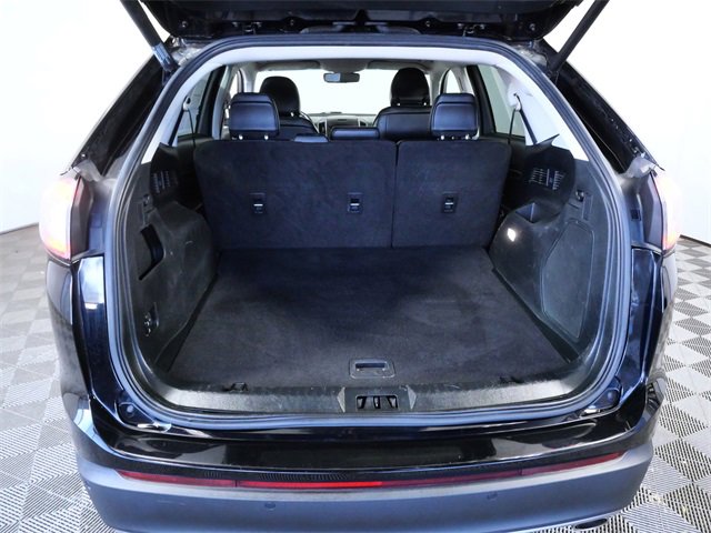 Certified 2018 Ford Edge Titanium image 9