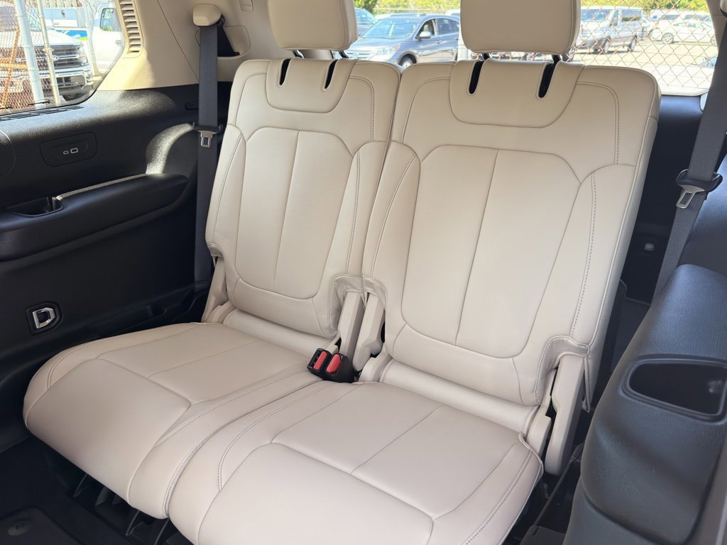 Used 2021 Jeep Grand Cherokee L Limited image 22