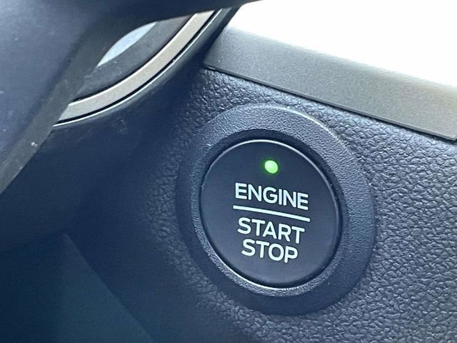 Certified 2022 Ford Escape SE w/ SE Sport Appearance Package image 23