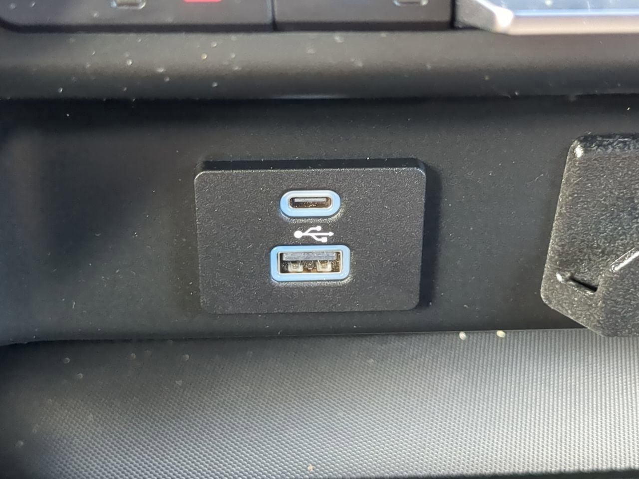 Certified 2022 Ford F150 Lariat image 22