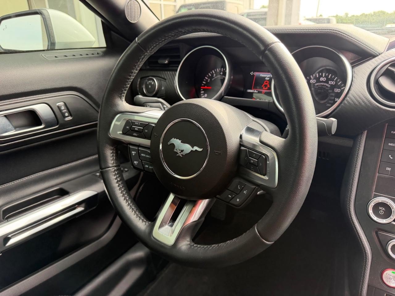 Certified 2021 Ford Mustang Coupe RWD image 11