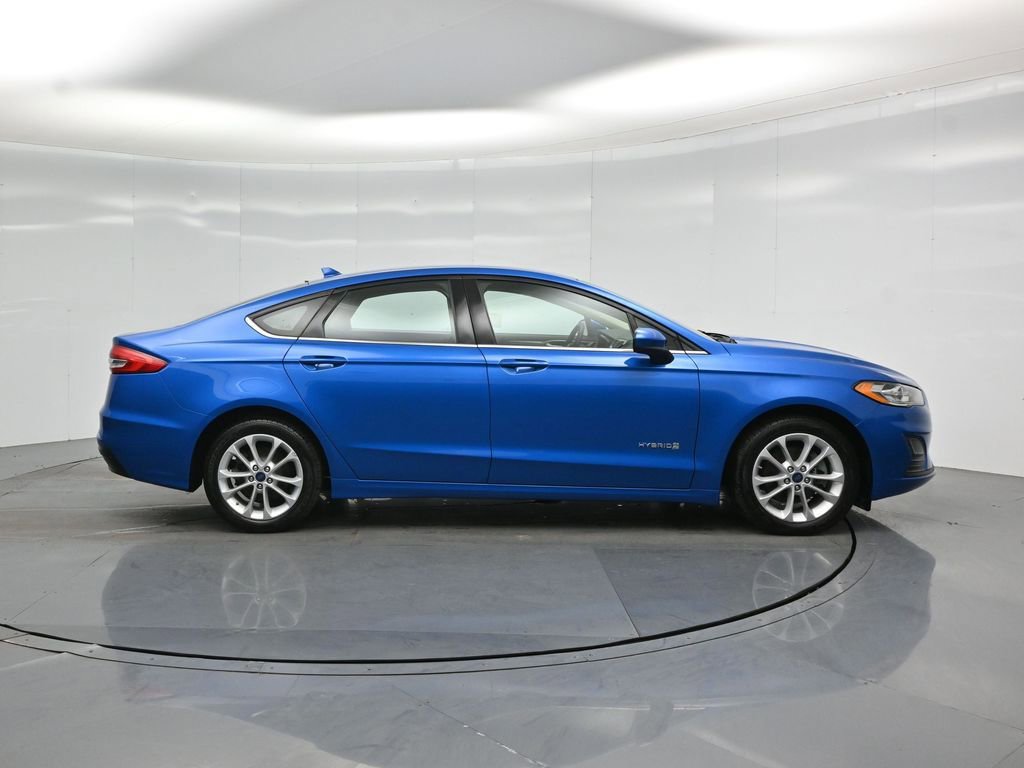 Certified 2019 Ford Fusion SE FWD image 24