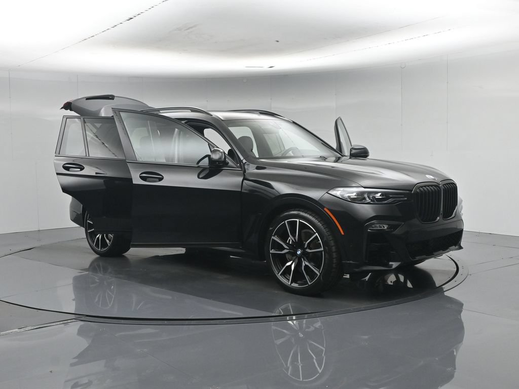 Used 2020 BMW X7 xDrive40i w/ M Sport Package AWD/4WD image 38