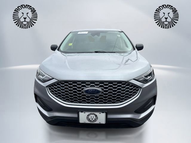 Certified 2024 Ford Edge SE image 8