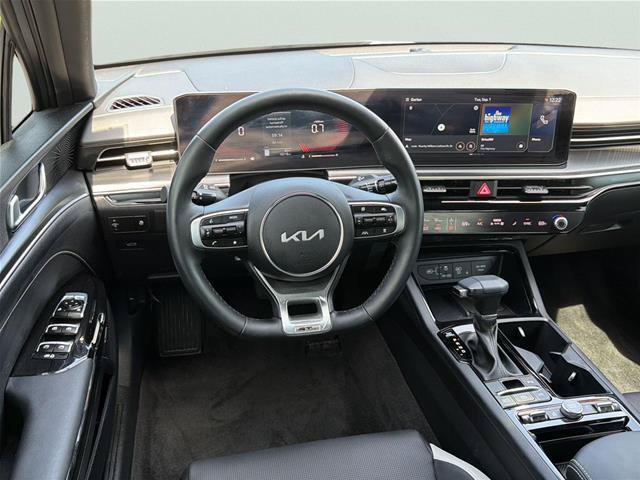Used 2025 Kia K5 GT-Line w/ GT-Line Premium Package AWD/4WD image 19