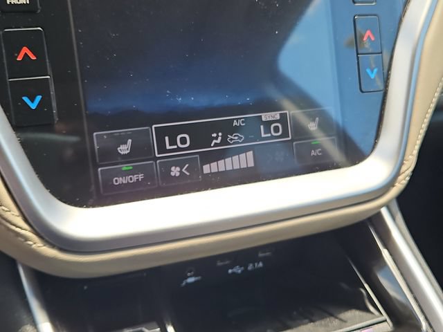 Used 2020 Subaru Outback Limited AWD/4WD image 19