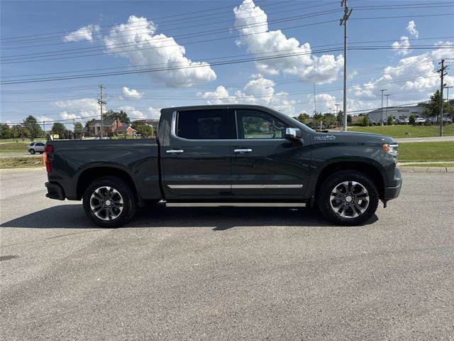 Used 2026 Chevrolet Silverado 1500 High Country w/ Technology Package AWD/4WD image 4