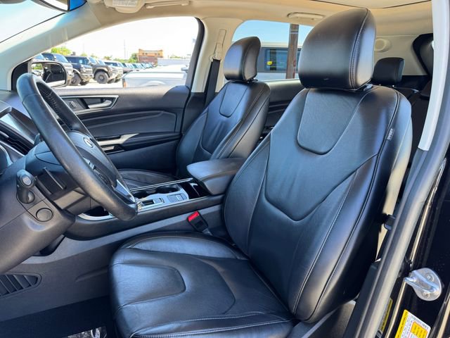 Certified 2019 Ford Edge Titanium w/ Class II Trailer Tow Package AWD/4WD image 14