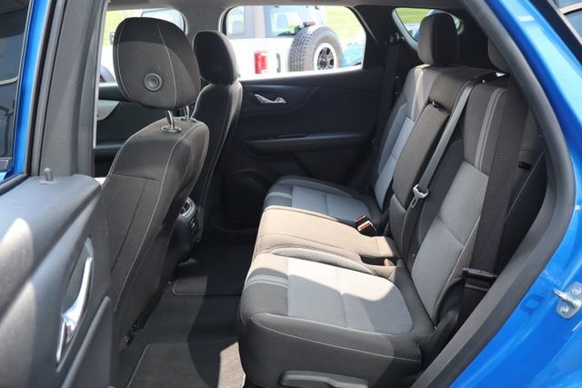 Used 2025 Chevrolet Blazer LT AWD/4WD image 26