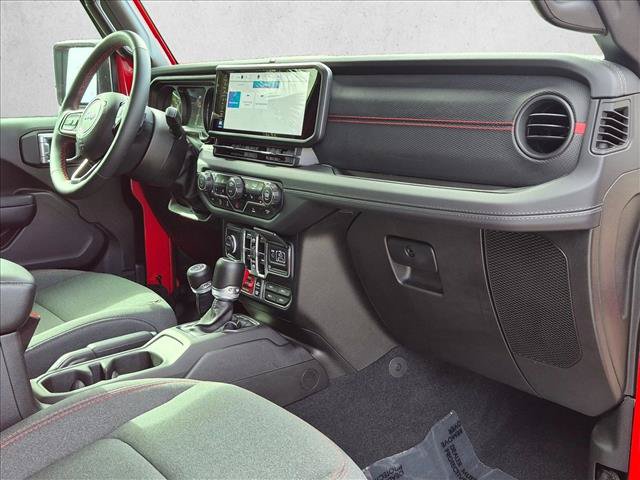 Used 2024 Jeep Gladiator Rubicon w/ Technology Group AWD/4WD image 21