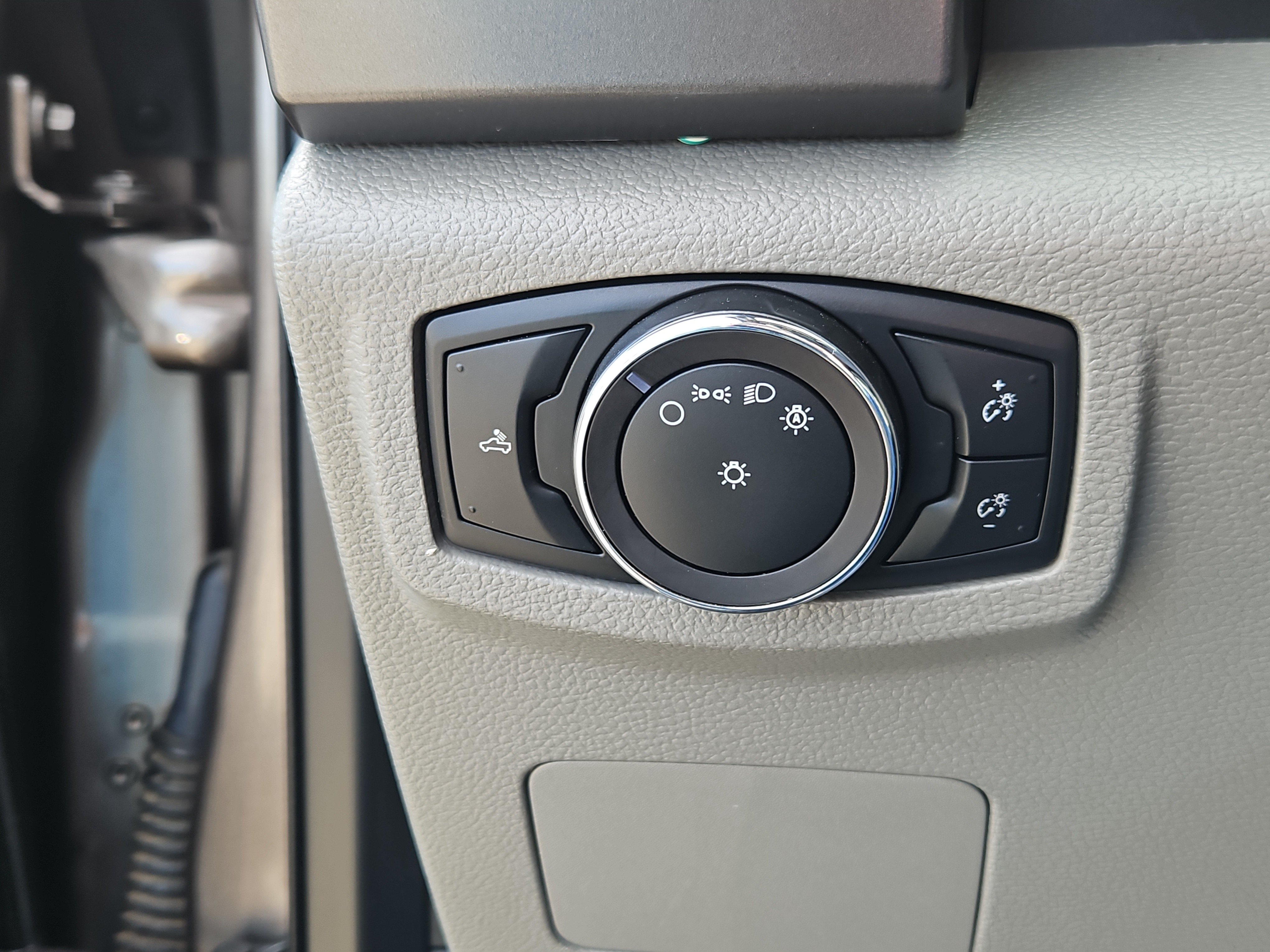Certified 2018 Ford F250 XLT AWD/4WD image 23