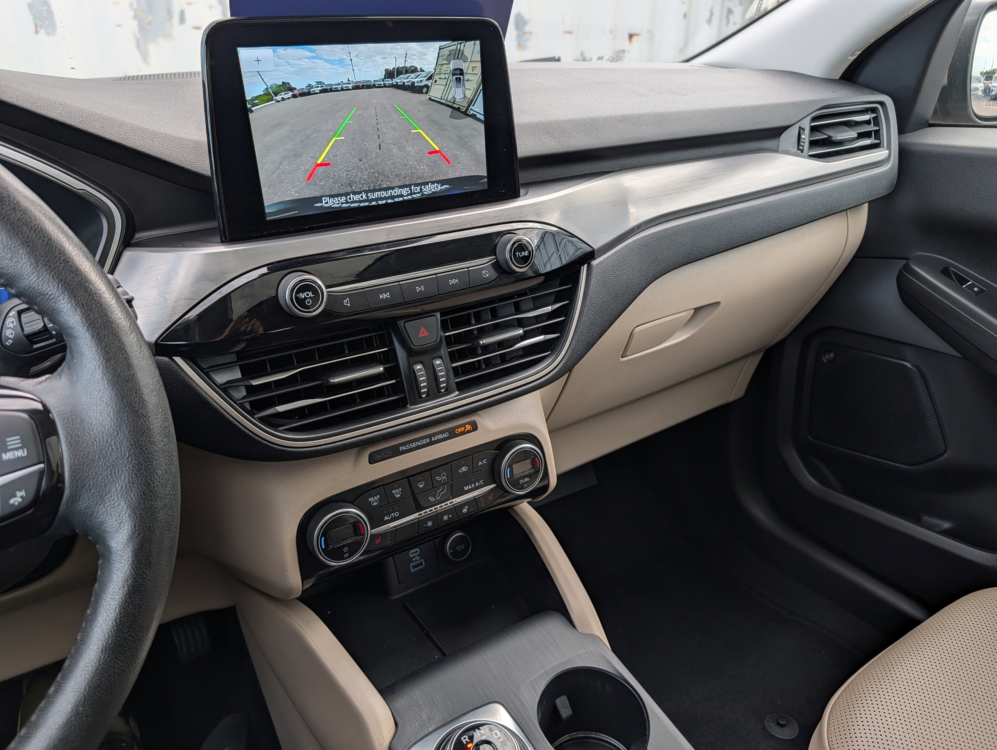 Certified 2021 Ford Escape Titanium image 32