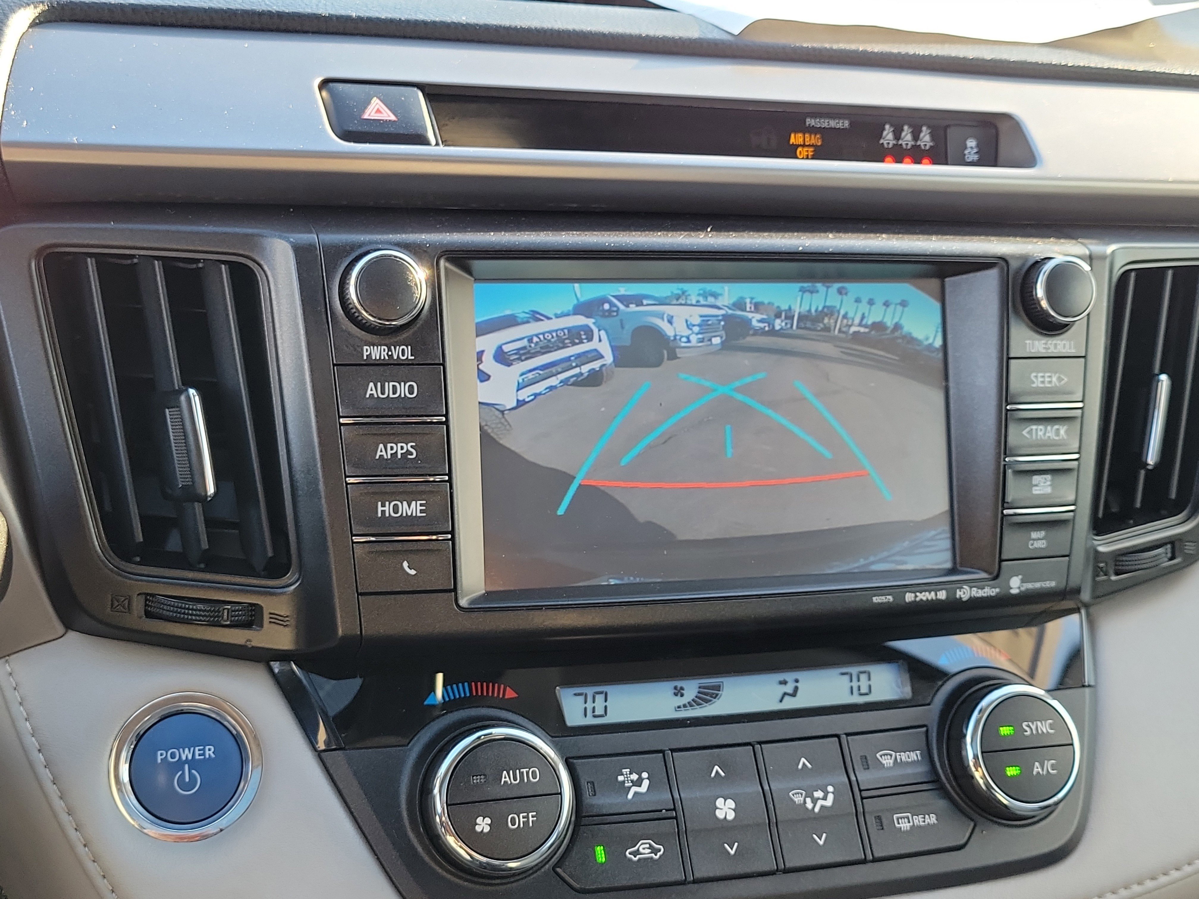 Used 2018 Toyota RAV4 XLE image 11