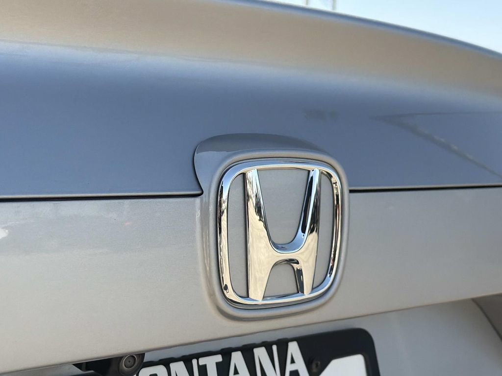 Used 2018 Honda Accord EX image 9