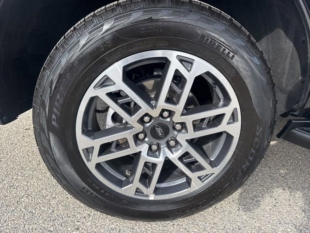 Certified 2025 Ford Expedition Active image 29