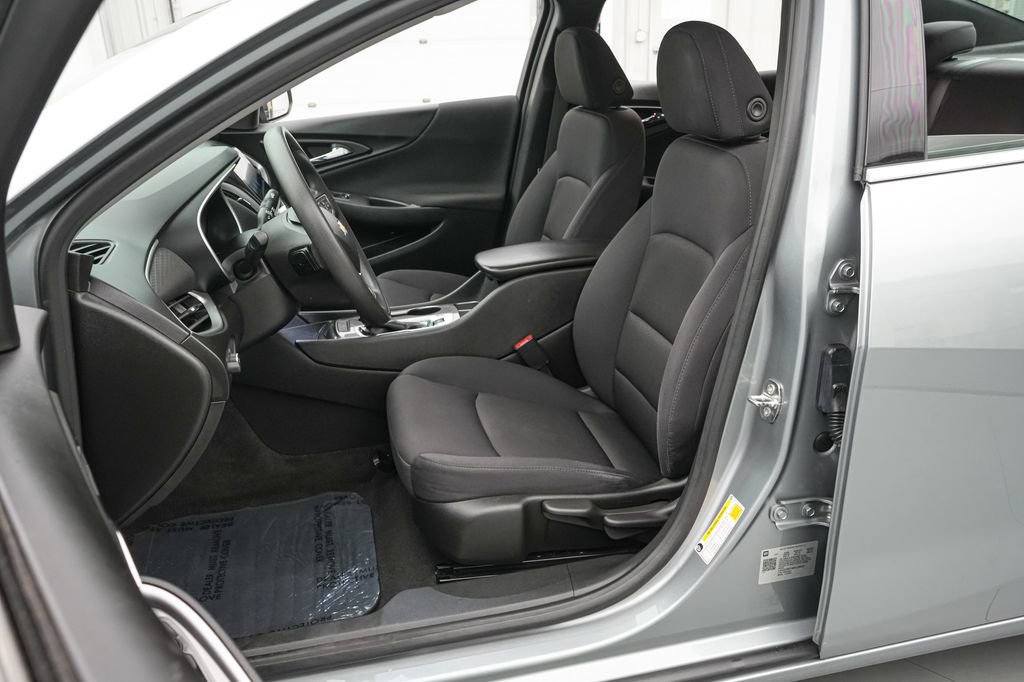 Used 2024 Chevrolet Malibu LS FWD image 11