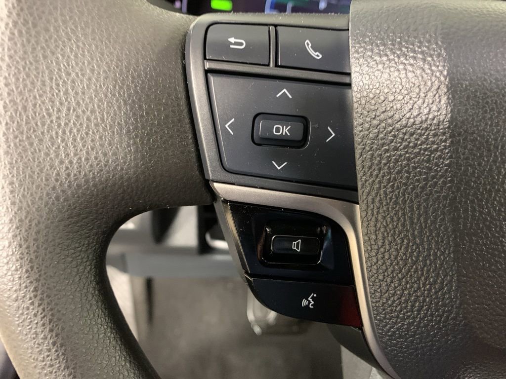 Used 2025 Toyota Camry LE FWD image 20