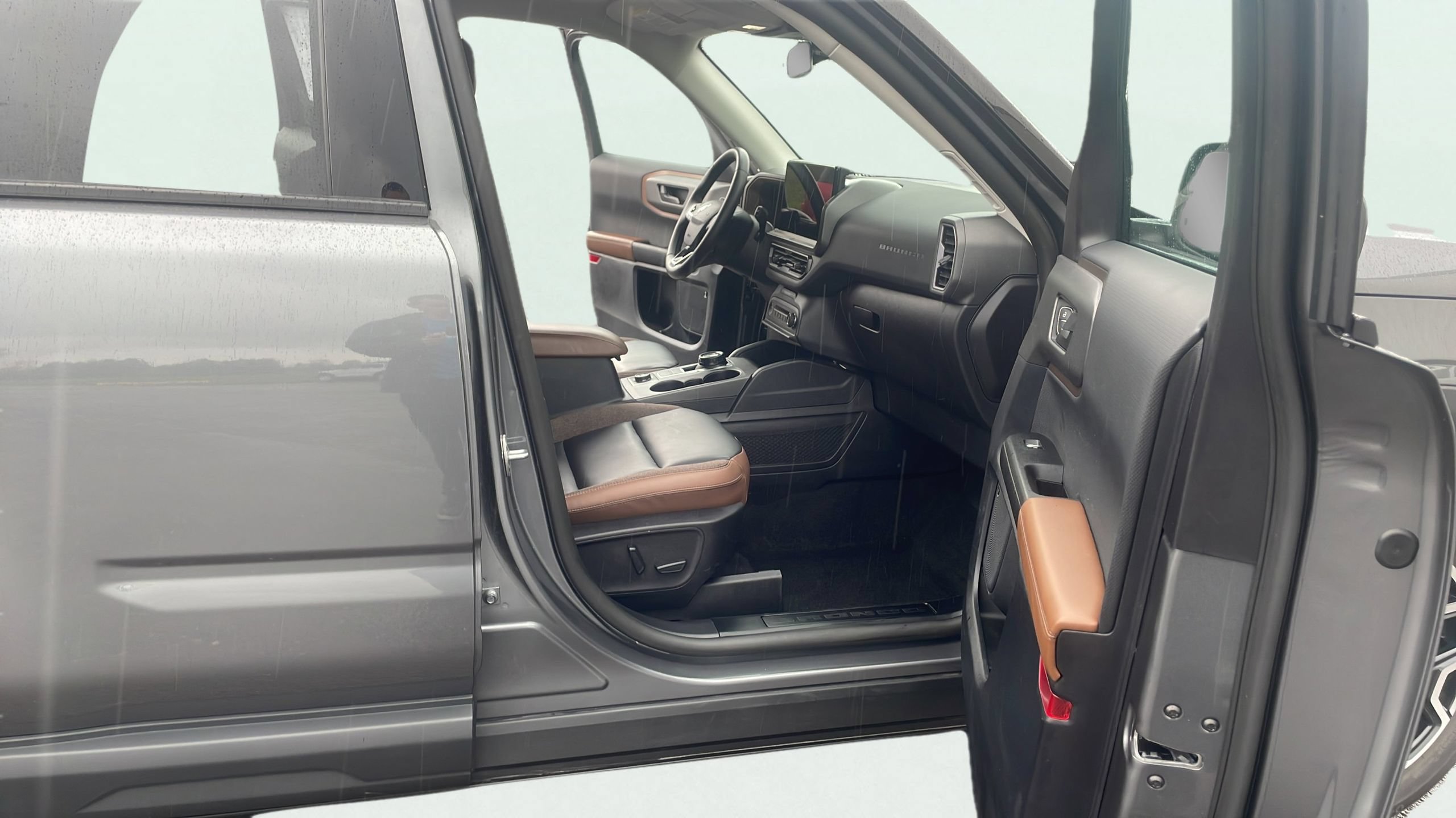 Certified 2025 Ford Bronco Sport Outer Banks w/ Outer Banks Tech Package+ AWD/4WD image 16