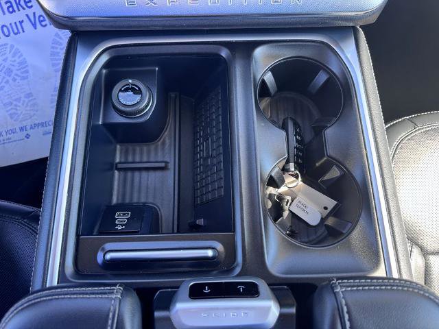 Certified 2025 Ford Expedition Platinum AWD/4WD image 18