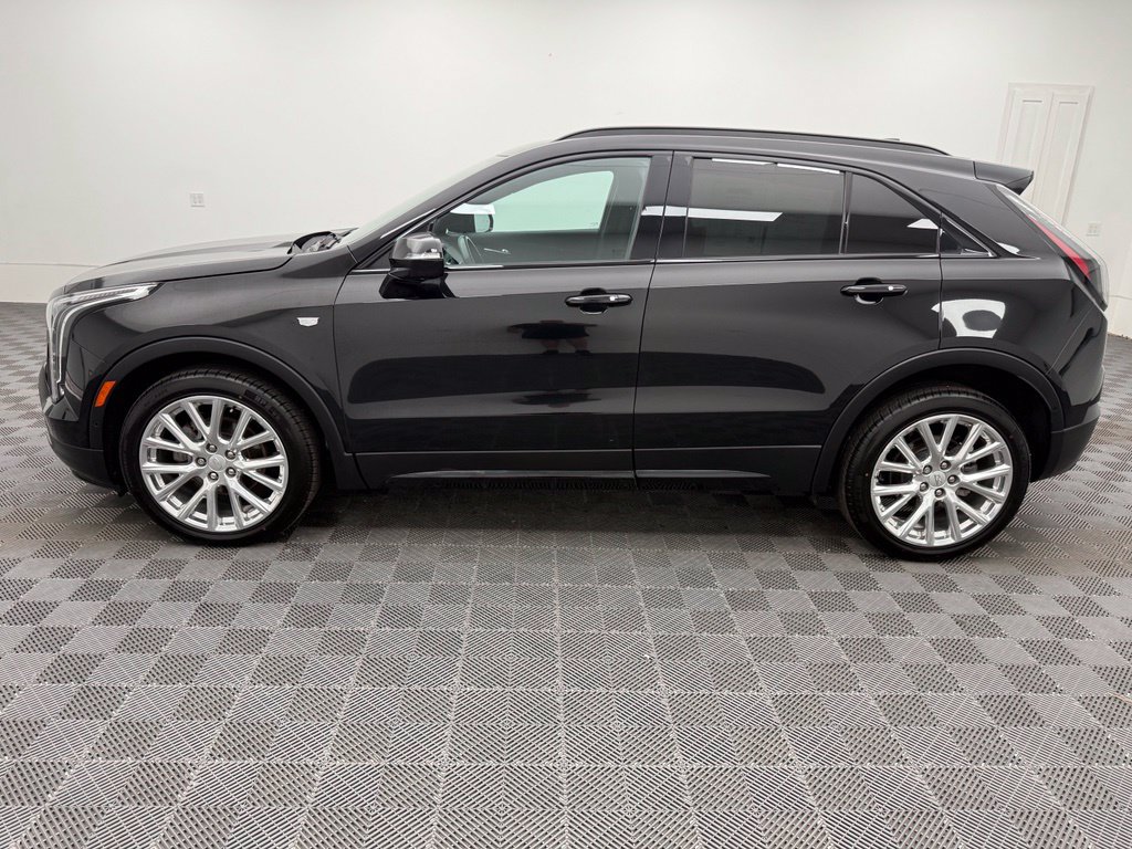 Used 2022 Cadillac XT4 Sport w/ Comfort Package AWD/4WD image 13