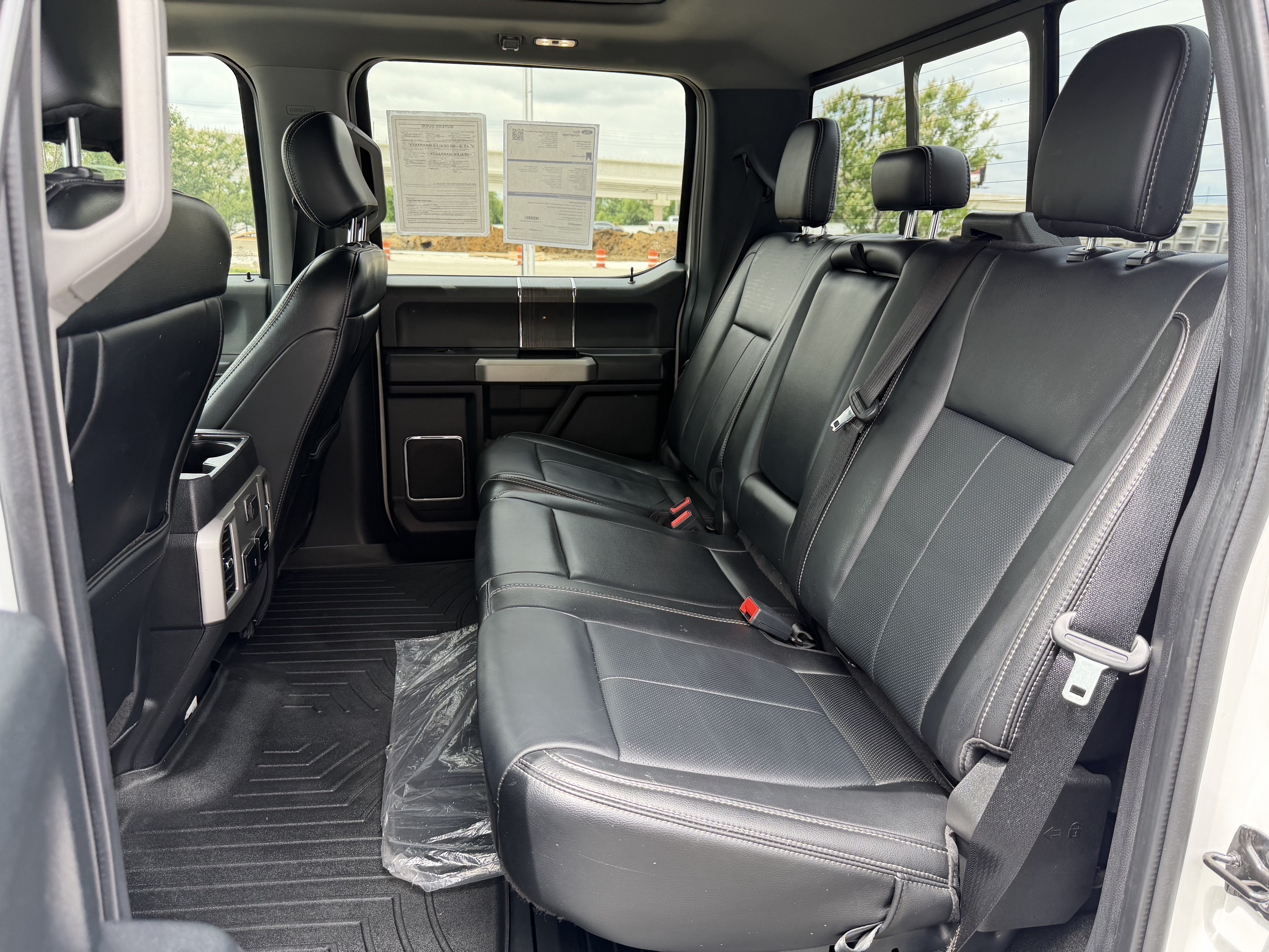 Certified 2020 Ford F250 Lariat w/ Lariat Ultimate Package AWD/4WD image 32