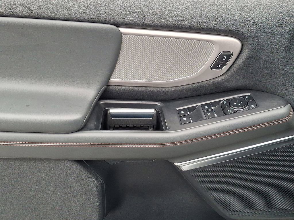 Certified 2025 Ford Expedition Max Active image 13