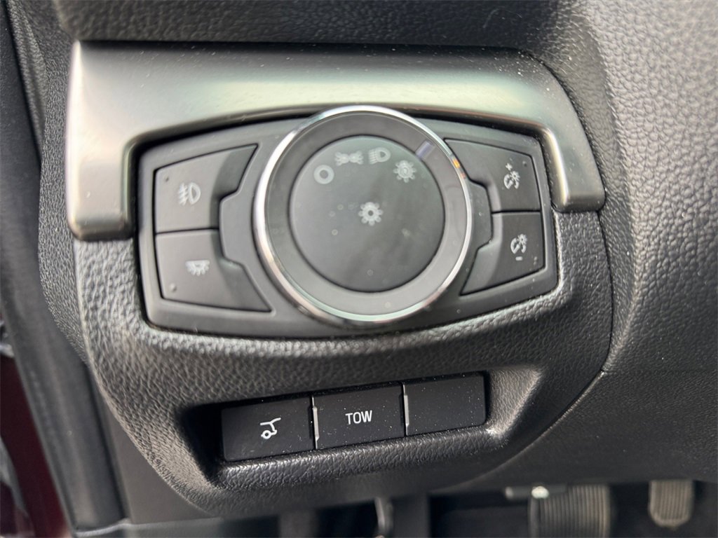 Certified 2019 Ford Explorer XLT w/ Equipment Group 201A image 22