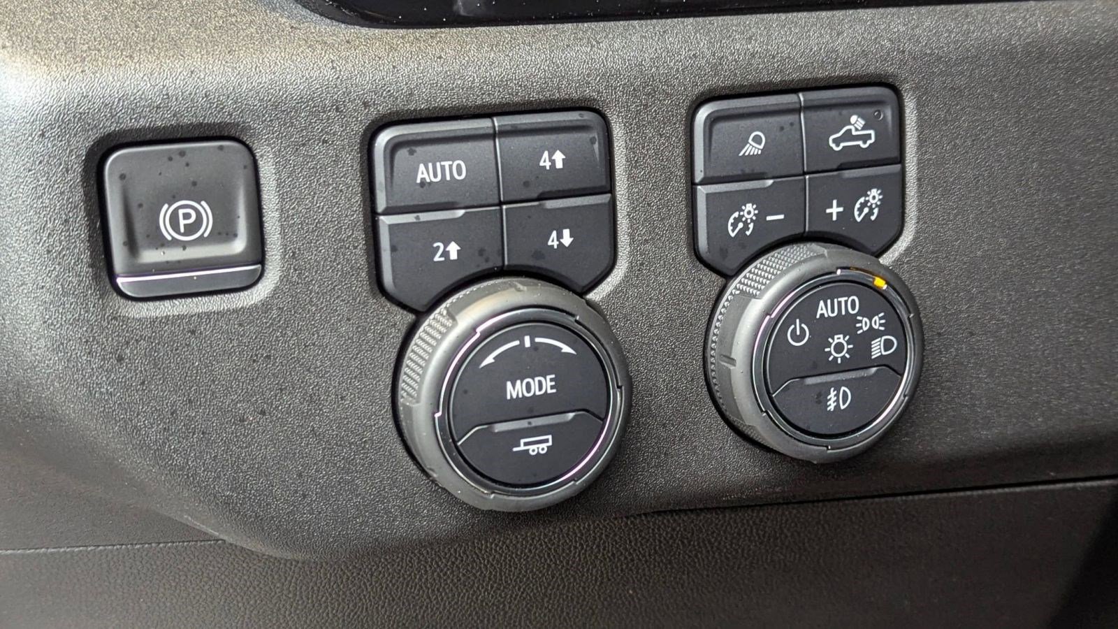 Used 2022 Chevrolet Silverado 1500 High Country w/ Z71 Off-Road Package image 19