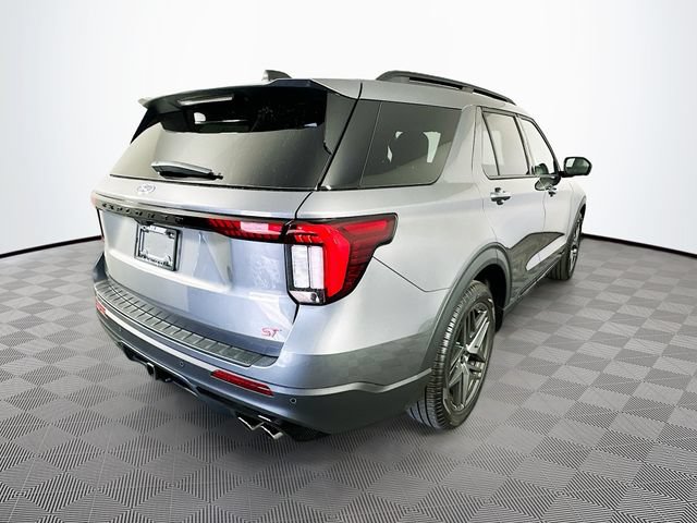 Certified 2025 Ford Explorer ST AWD/4WD image 11