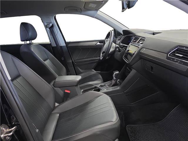 Used 2022 Volkswagen Tiguan SE AWD/4WD image 15