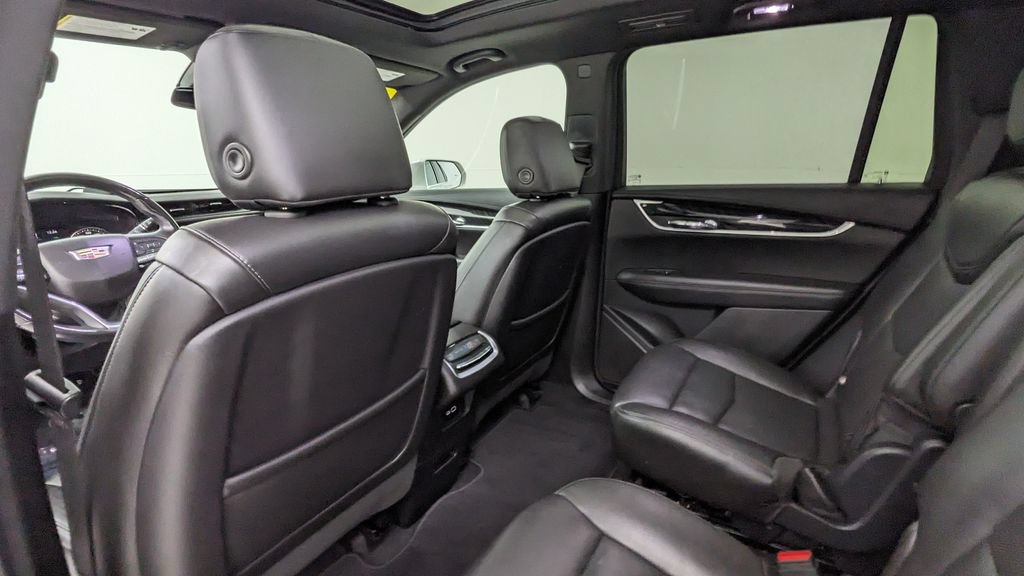Used 2020 Cadillac XT6 Premium Luxury AWD/4WD image 35