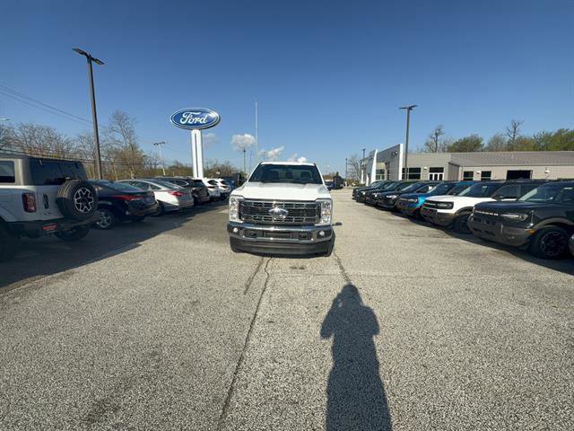 Certified 2025 Ford F250 XLT AWD/4WD image 8