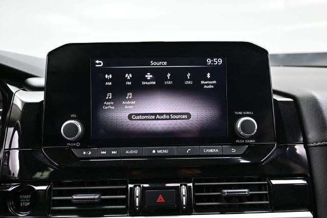 Used 2025 Nissan Pathfinder SV FWD image 32