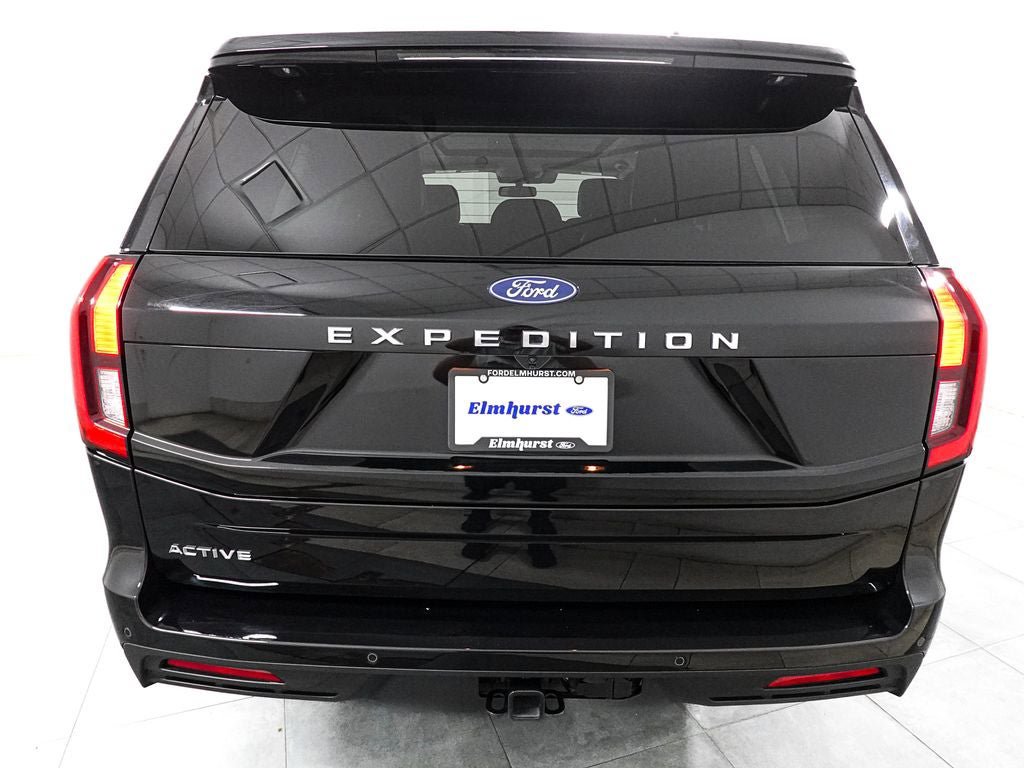 Certified 2025 Ford Expedition Active AWD/4WD image 6