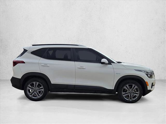 Used 2021 Kia Seltos S AWD/4WD image 2