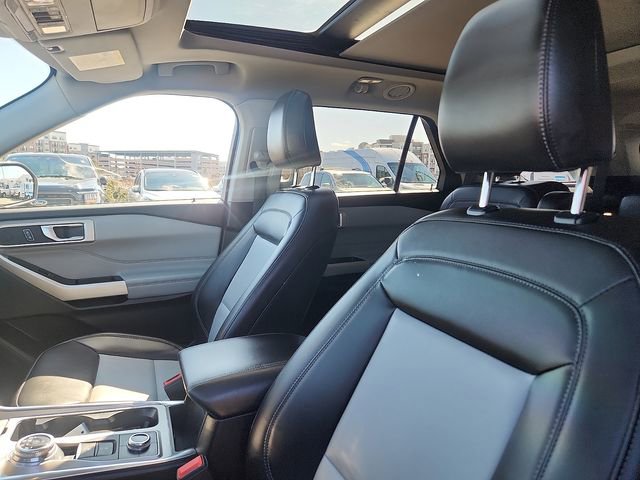 Certified 2022 Ford Explorer XLT w/ Equipment Group 202A image 22