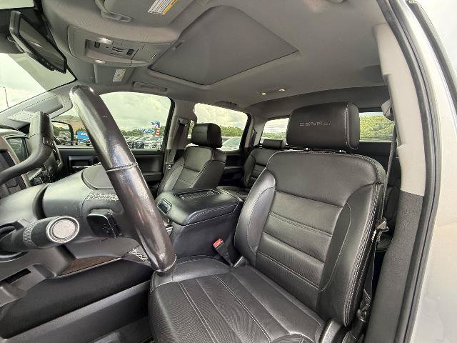 Used 2018 GMC Sierra 1500 Denali w/ Denali Ultimate Package AWD/4WD image 9