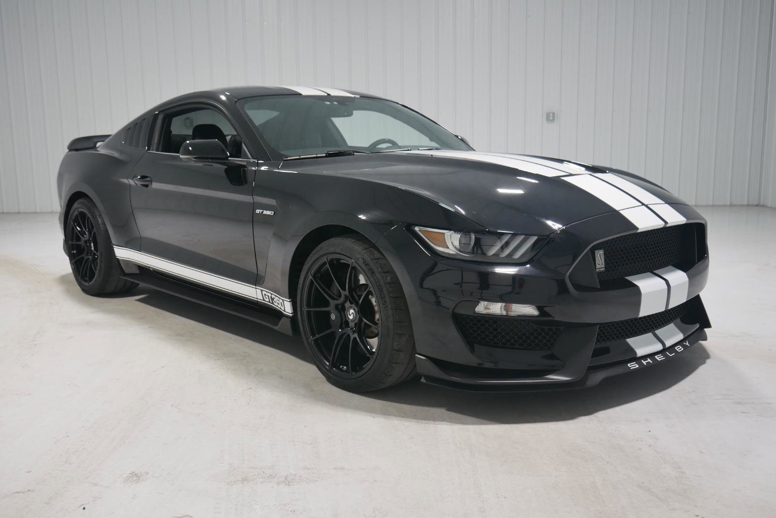Certified 2020 Ford Mustang Shelby GT350 w/ Technology Package image 7