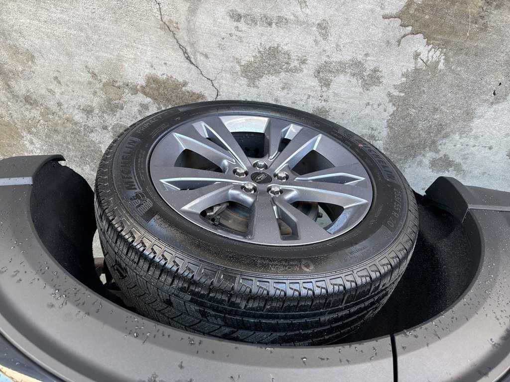 Certified 2023 Ford Explorer XLT w/ Equipment Group 202A image 27