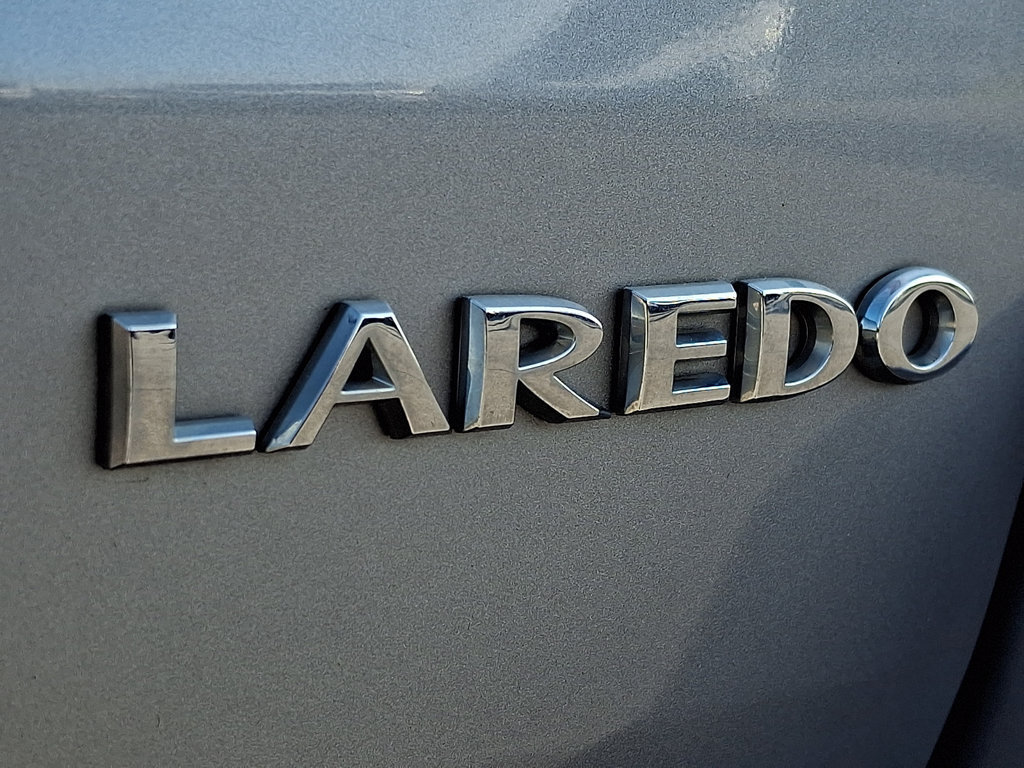 Used 2019 Jeep Grand Cherokee Laredo AWD/4WD image 30